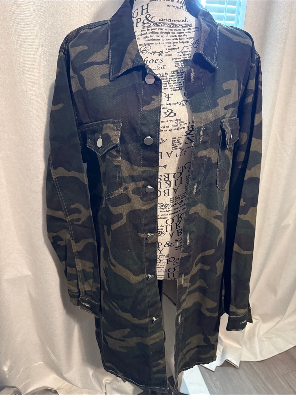 Camo Button-Front Shacket | Long Sleeve Utility Shirt Jacket | Size M | NWOT